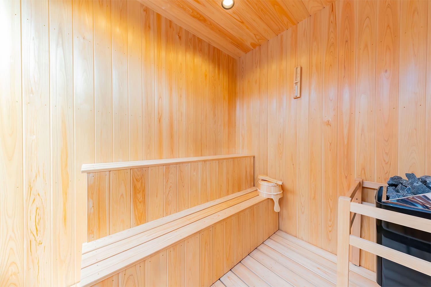 バレルサウナを備えた特別なヴィラで、心身を解放